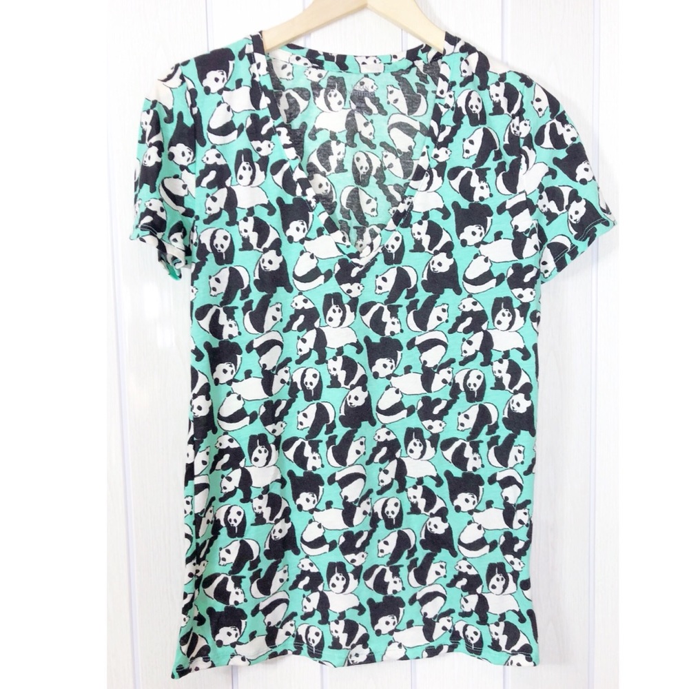 🌟 Urban Outfitters Panda Tee Mint Medium